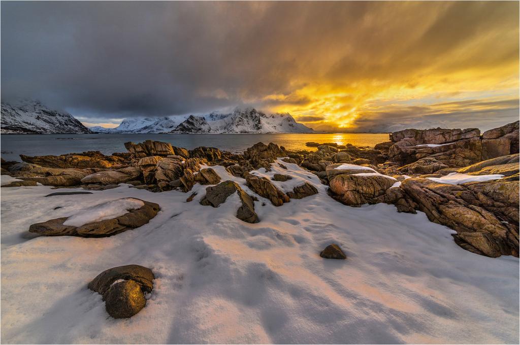 Norwegian Sunset by Valerie Earl