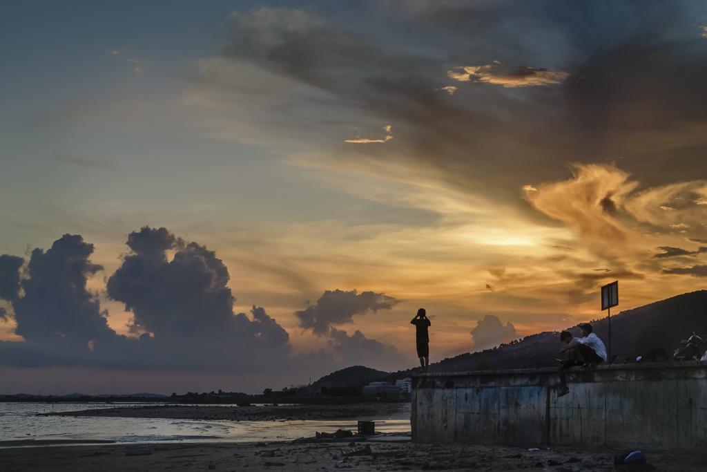 Admiring the Sunset by Lyn Darton