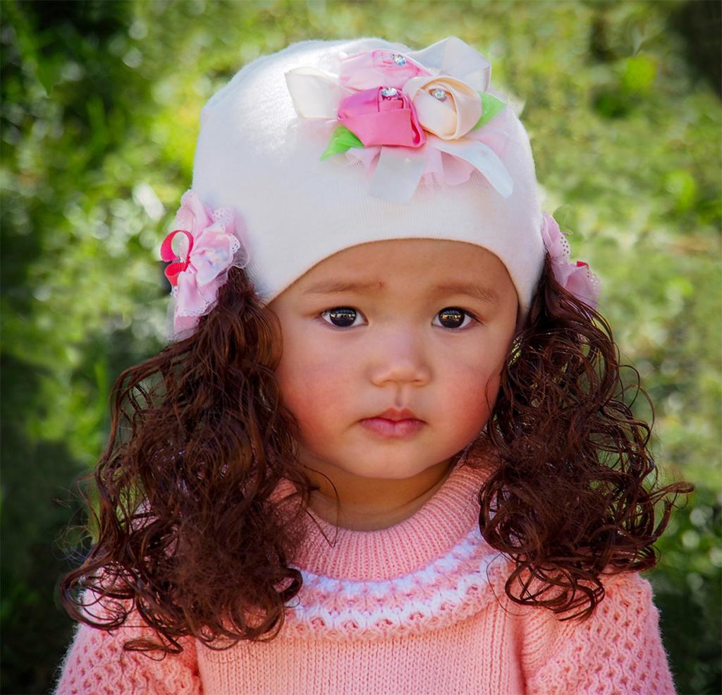 Uzbek girl by Glenda Urquhart