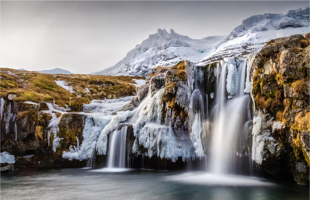 Kirkjufellsfoss by Valerie Earl