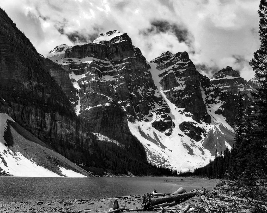 The Rockies - Moraine Lake by Glenda Urquhart